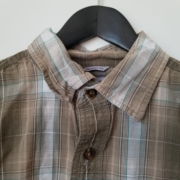 Carhartt men's relaxed fit button-up plaid shirt - Picture 7 of 10
